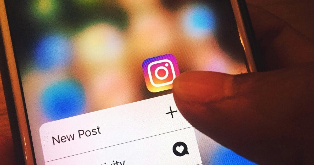 Guida pratica Instagram per psicologi: come scegliere e ottimizzare la foto profilo. Esempi reali, errori da evitare e consigli per comunicare professionalità.